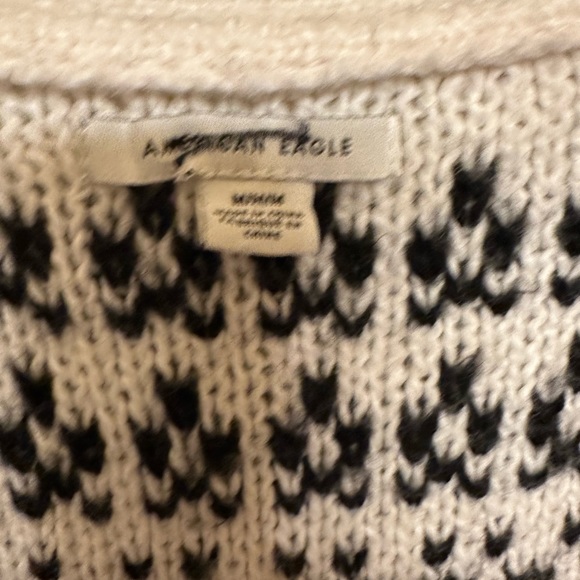 American Eagle Cardigan - Picture 6 of 11